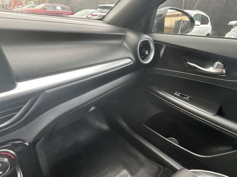 Used 2022 Kia Forte GT-Line w/ GT-Line Premium Package image 23