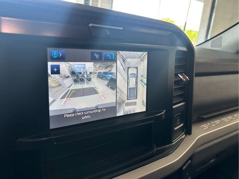 Used 2025 Ford F350 XLT w/ 360-Degree Camera Package AWD/4WD image 16