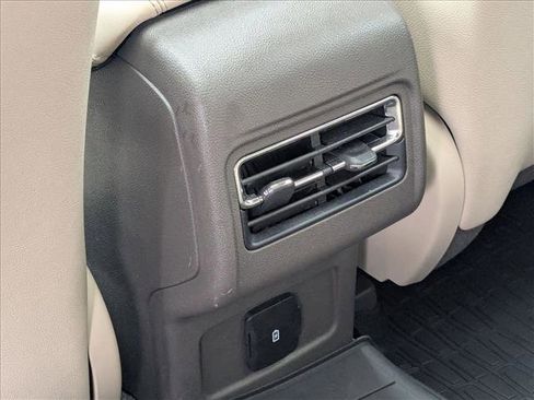 Used 2020 Lincoln Corsair Reserve image 19