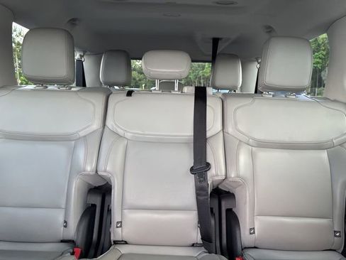 Used 2025 Ford Expedition Max Active AWD/4WD image 11