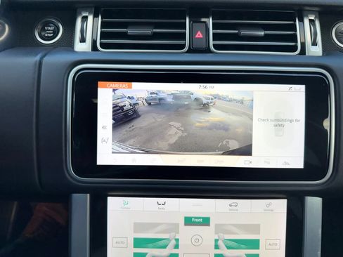 Used 2018 Land Rover Range Rover HSE AWD/4WD image 41