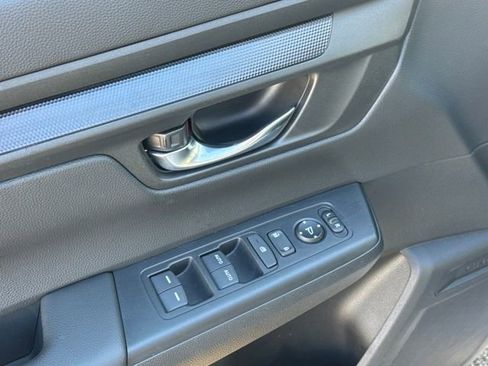 Certified 2025 Honda CR-V EX image 5