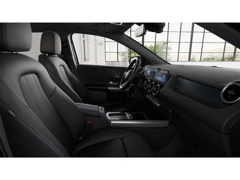 New 2026 Mercedes-Benz GLA 250 4MATIC image 4