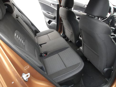 Used 2018 Kia Sportage LX image 12