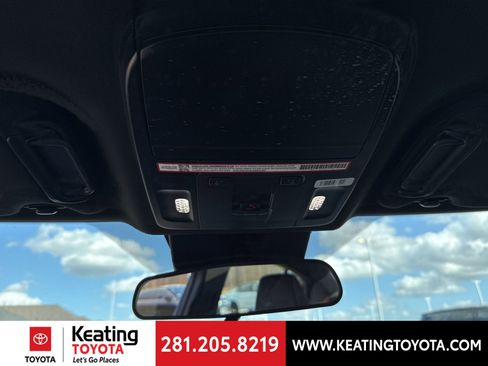 Used 2025 Toyota Camry SE image 22