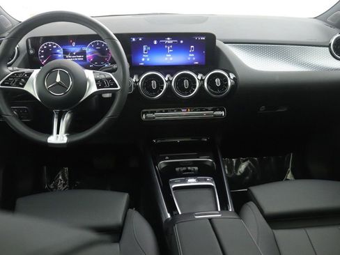 Certified 2026 Mercedes-Benz GLA 250 image 9