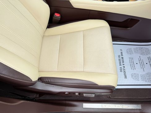 Used 2018 Lexus RX 350L Luxury image 49