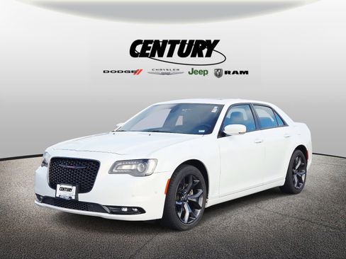Used 2023 Chrysler 300 S image 8