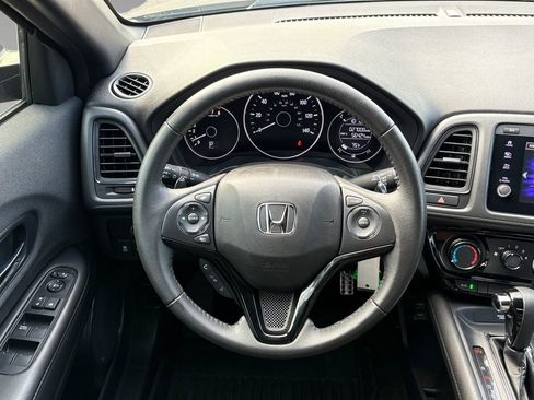 Used 2022 Honda HR-V Sport image 10
