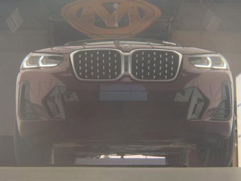 Used 2022 BMW X4 xDrive30i image 3