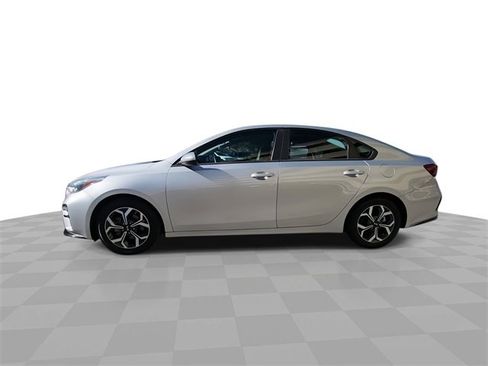 Used 2019 Kia Forte LXS image 5