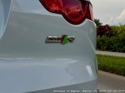 Used 2017 Jaguar F-TYPE R AWD/4WD image 25