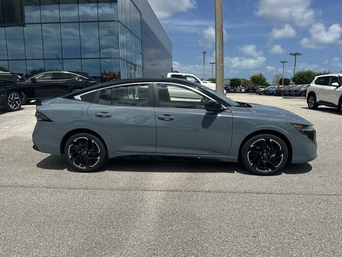 New 2026 Nissan Sentra SR FWD image 6