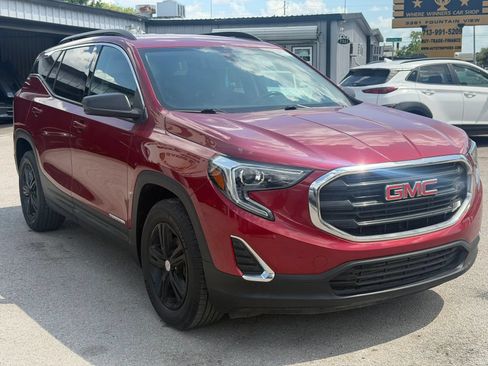 Used 2018 GMC Terrain SLE w/ Driver Convenience Package FWD image 3