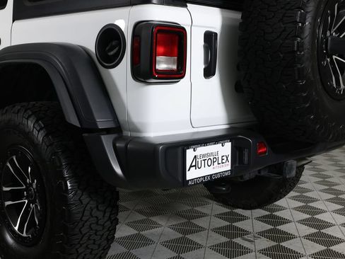 Used 2024 Jeep Wrangler Unlimited Sport AWD/4WD image 45