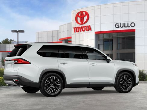 Certified 2026 Toyota Grand Highlander AWD Hybrid image 38