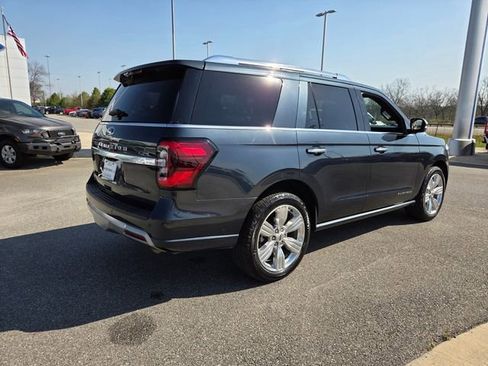 Used 2023 Ford Expedition Platinum RWD image 11