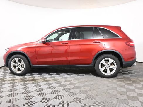 Used 2018 Mercedes-Benz GLC 300 4MATIC image 2