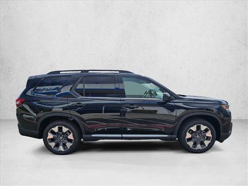 New 2026 Honda Pilot Touring image 6