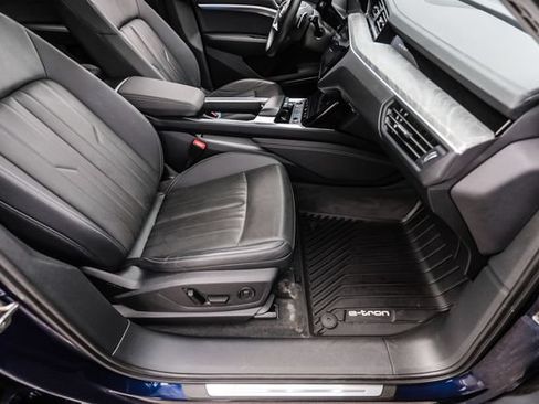 Used 2022 Audi e-tron Premium Plus AWD/4WD image 77