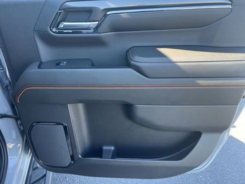 Used 2024 GMC Sierra 1500 AT4 w/ Technology Package image 30