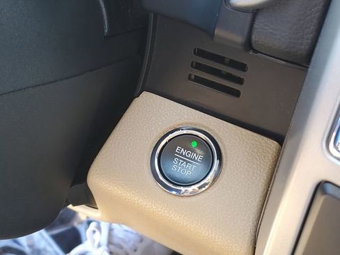 Used 2016 Ford F150 Lariat w/ Equipment Group 502A Luxury AWD/4WD image 21