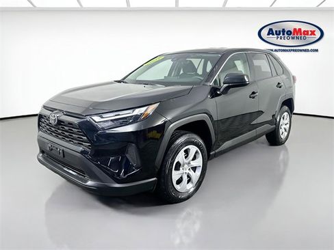 Used 2025 Toyota RAV4 LE image 4