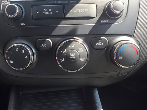 Used 2014 Kia Forte EX FWD image 31