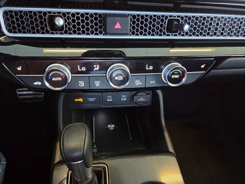 Used 2025 Honda Civic Sport image 38