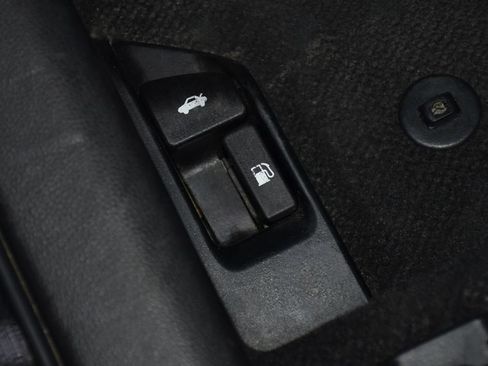 Used 2024 Toyota Corolla LE FWD image 22