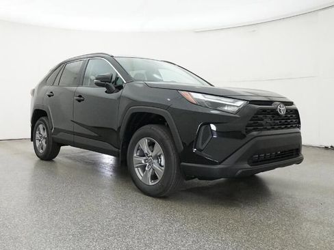 New 2025 Toyota RAV4 XLE image 29