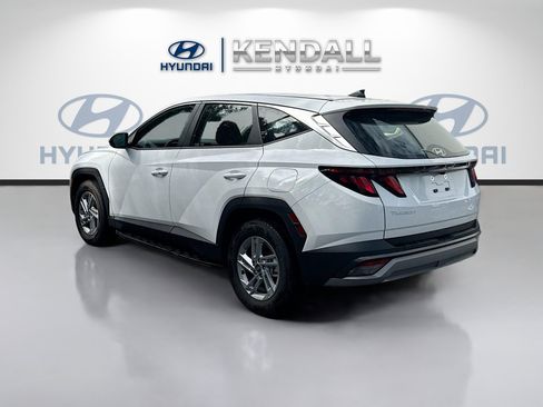 New 2025 Hyundai Tucson SE image 4