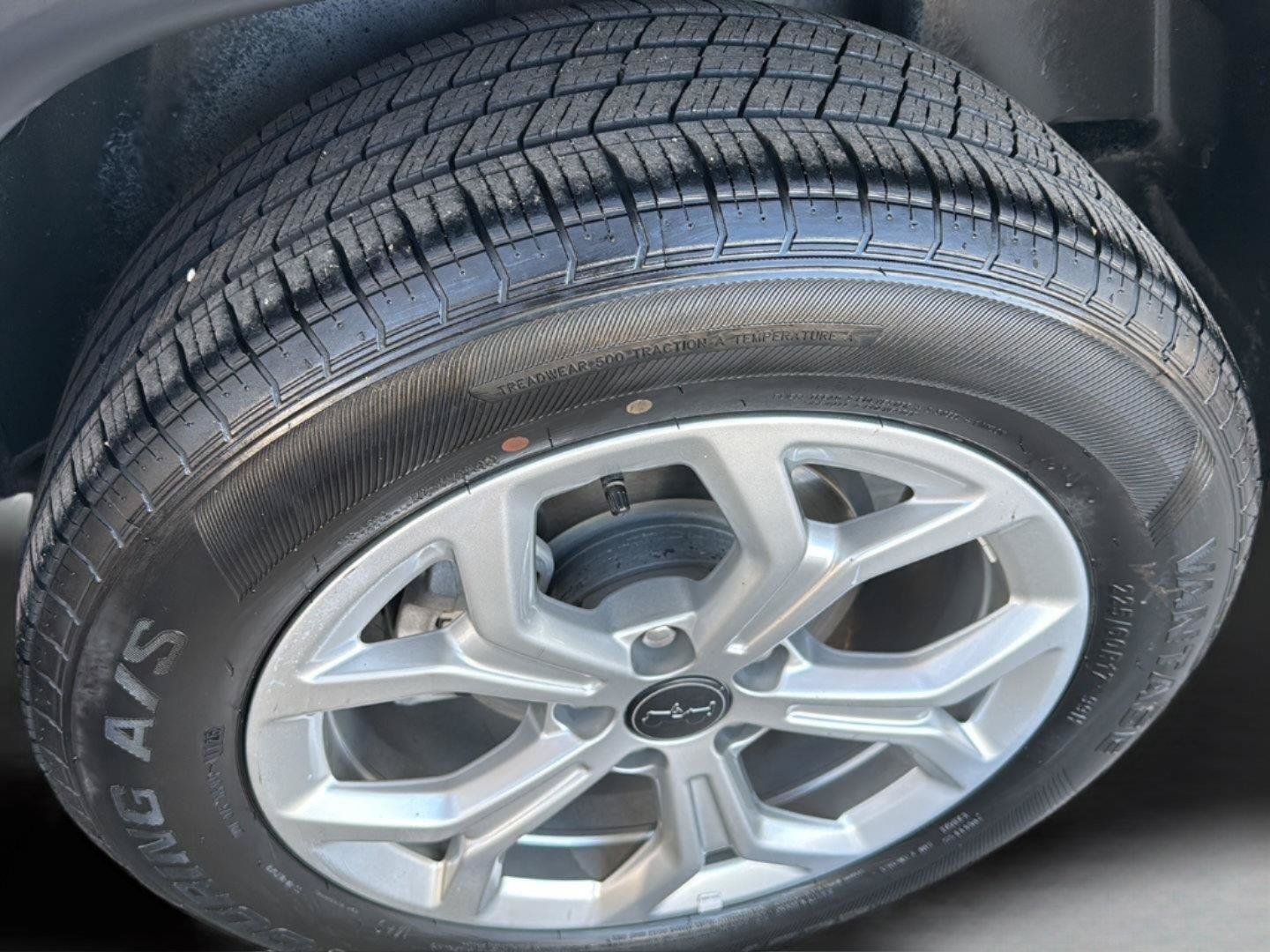 Used 2025 Jeep Compass Latitude AWD/4WD image 11