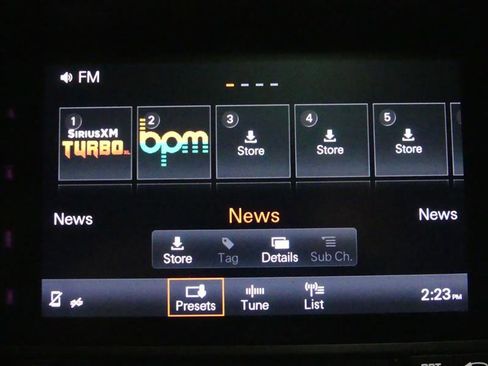 Used 2018 Porsche Macan Turbo image 12