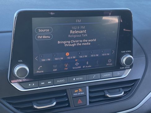 Used 2022 Nissan Altima 2.5 SV image 27