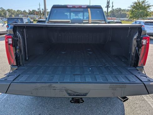 Used 2024 GMC Sierra 2500 Denali w/ Denali Reserve Package AWD/4WD image 13