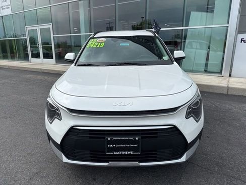 Certified 2023 Kia Niro LX FWD image 3