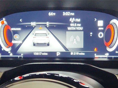 Used 2024 Nissan Pathfinder Platinum w/ Cargo Package FWD image 23