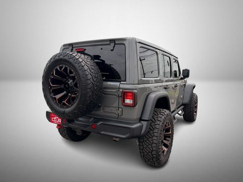 Used 2019 Jeep Wrangler Unlimited Rubicon AWD/4WD image 4