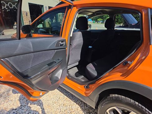 Used 2014 Subaru Crosstrek 2.0i Premium AWD/4WD image 19