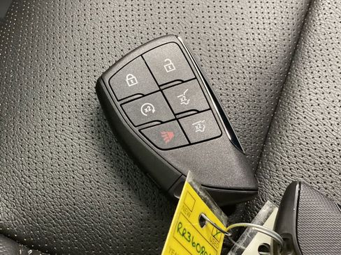 Used 2024 Chevrolet Tahoe High Country w/ Premium Package image 30