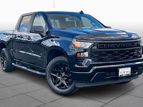 Used 2024 Chevrolet Silverado 1500 Custom w/ Turbomax Blackout Package image 2