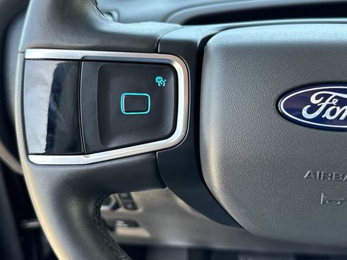 Used 2025 Ford Expedition Active RWD image 15