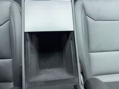 Used 2026 Tesla Model Y 2WD image 32