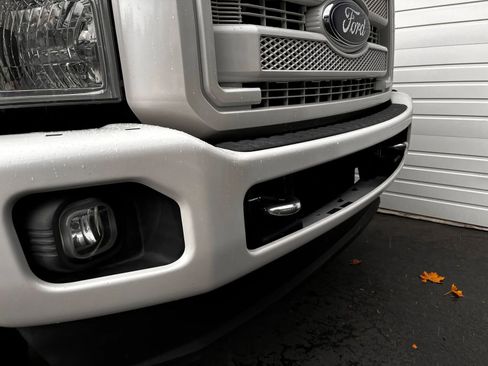 Used 2016 Ford F350 Platinum image 10