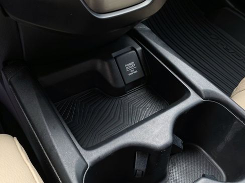 Used 2019 Honda CR-V EX-L image 17