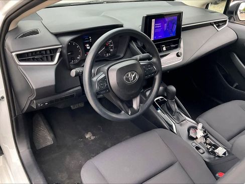 Used 2024 Toyota Corolla LE FWD image 17