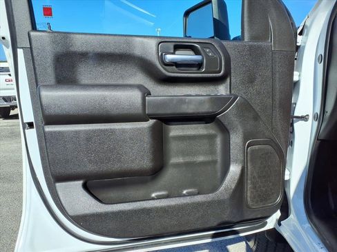 Used 2024 GMC Sierra 2500 Pro w/ Convenience Package image 25