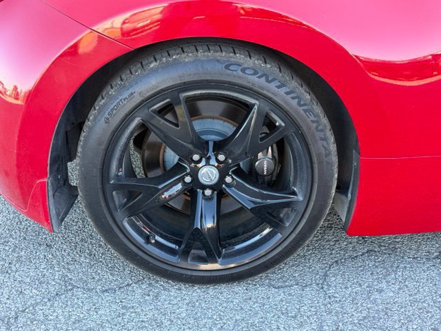 Used 2009 Nissan 370Z Touring w/ Sport Pkg RWD image 9