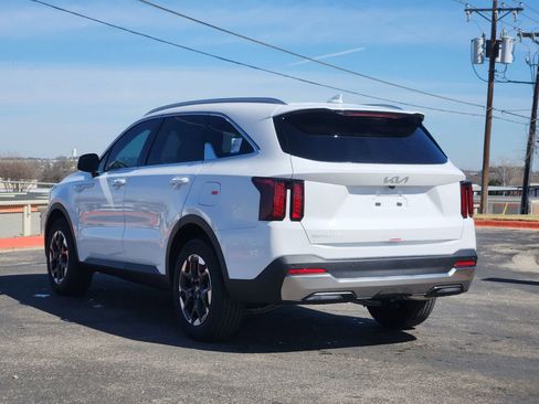 New 2026 Kia Sorento S image 5
